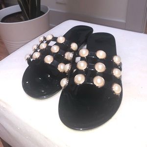 Size 10 pearl embellished jelly sandals